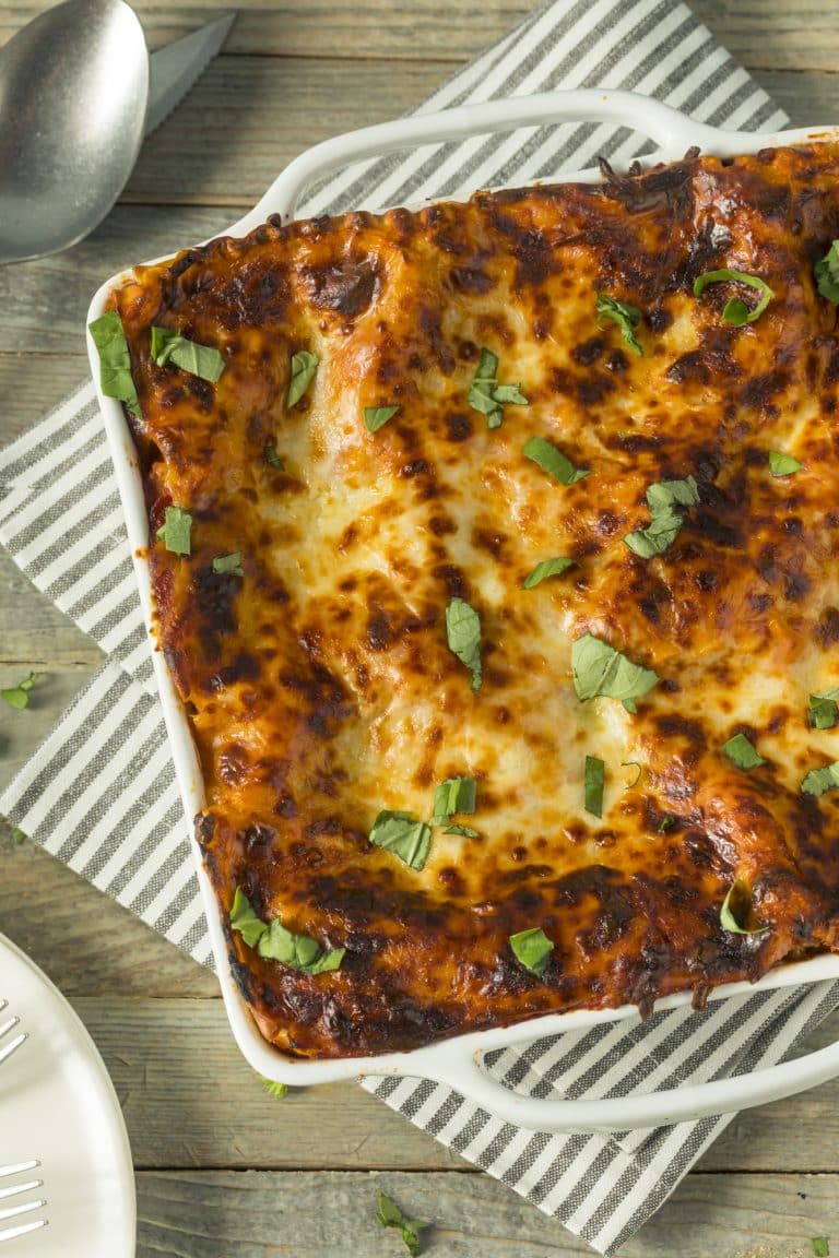 Lasagna Lovers Unite: What to Serve With Lasagna at a Dinner Party